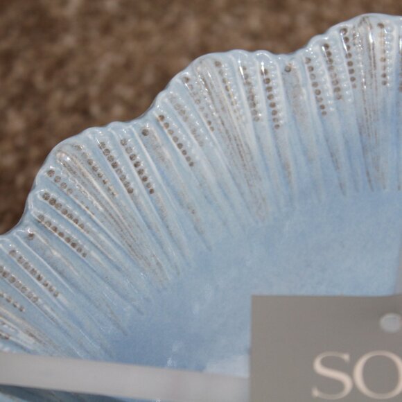 Soho Loft Melamine Bowls 8" Cereal Soup Light Blue Scalloped Edge Set of 4 NWT - Picture 3 of 6